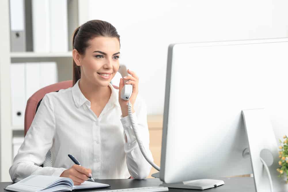 How to Become a Receptionist | JOB TODAY