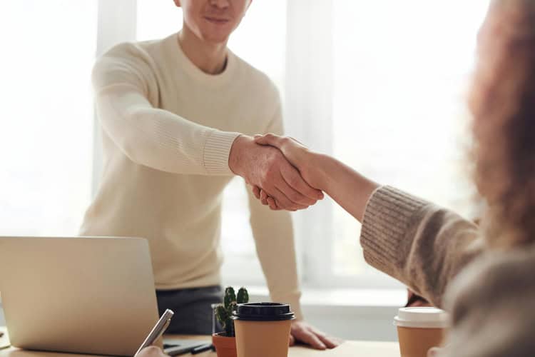 Handshake after job interview - job interview statistics